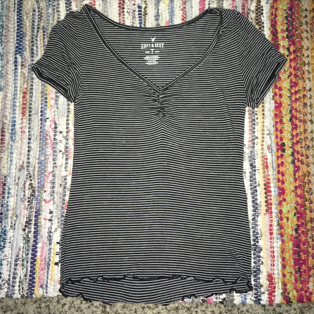 American Eagle soft and sexy tee